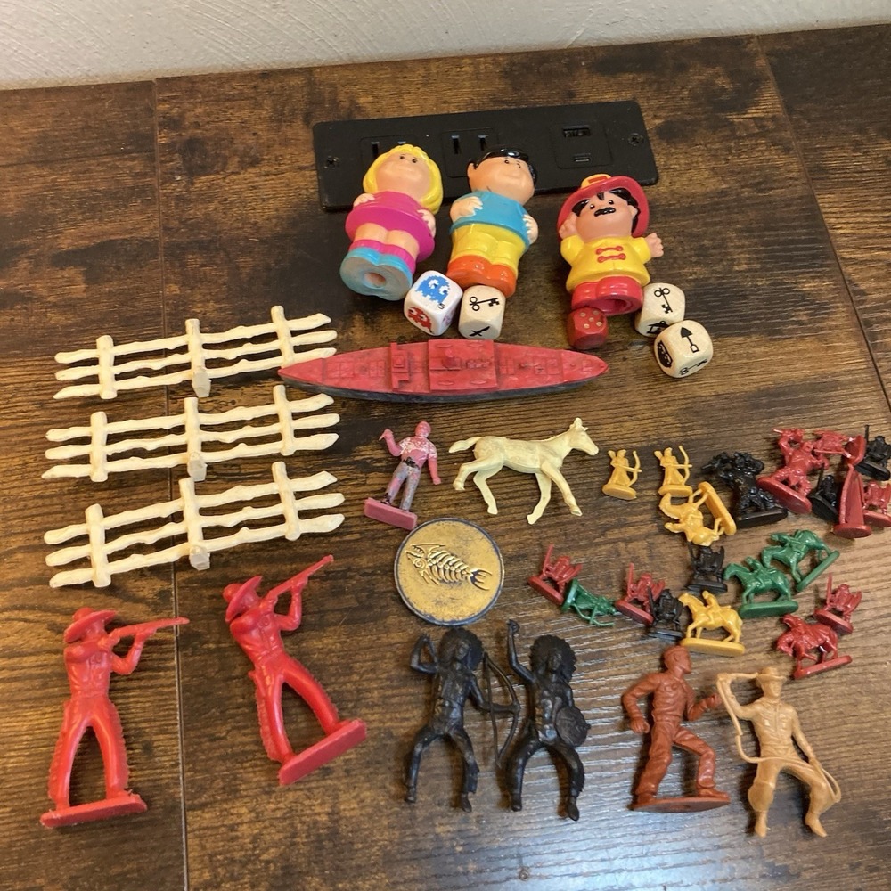 Vtg Toys + Game‎ Pieces Lot of 40 Cowboys Indians Dice Battleship Figures Fence